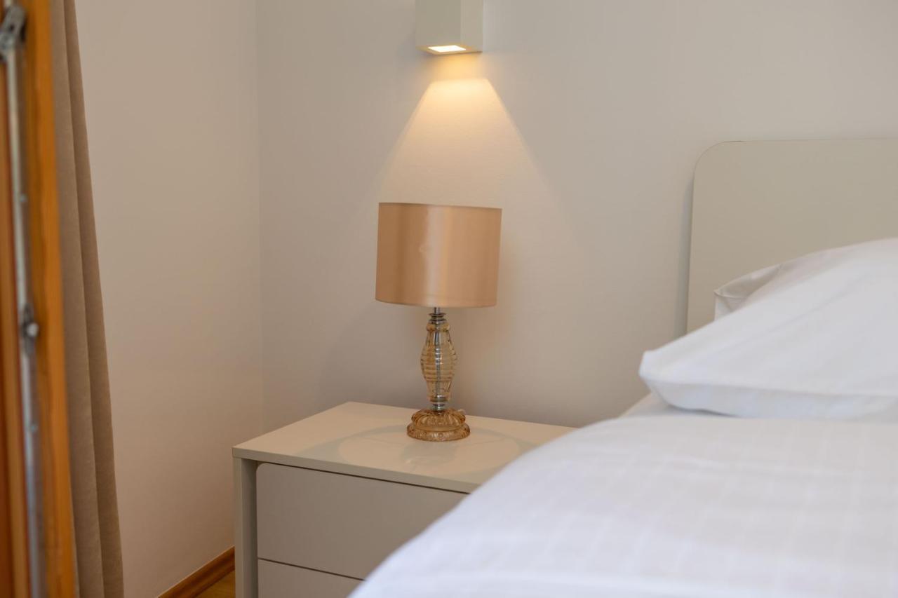 Apartments Lea Подстрана Экстерьер фото