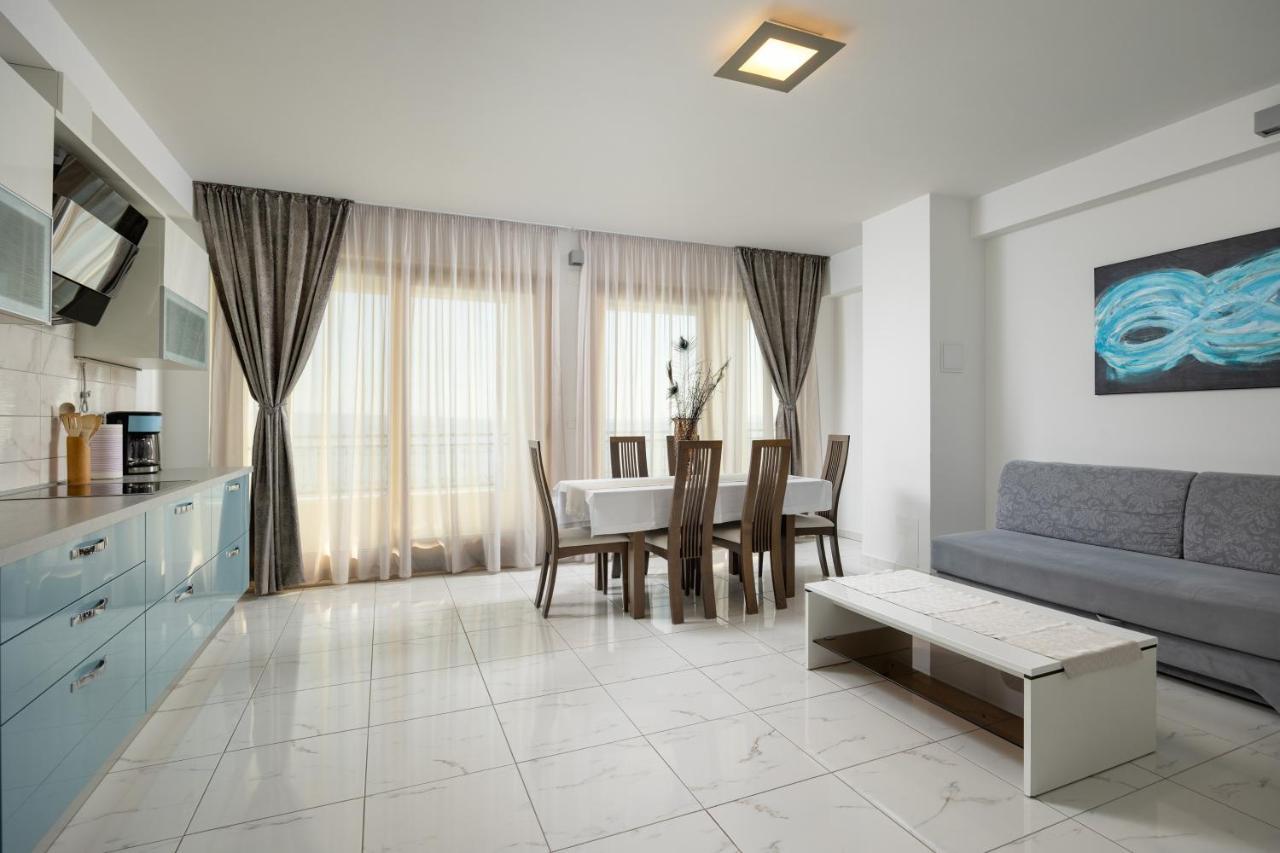 Apartments Lea Подстрана Экстерьер фото