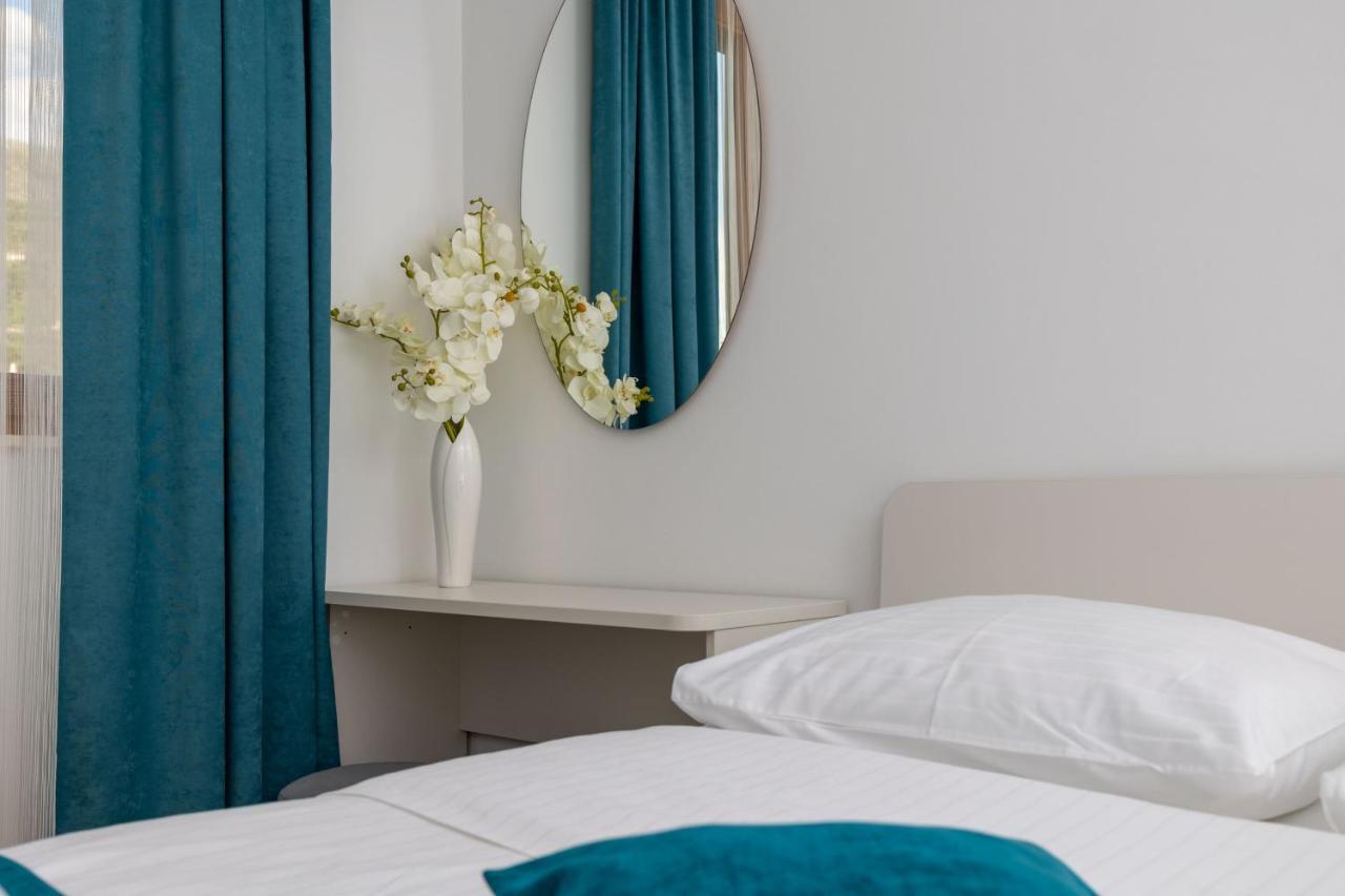 Apartments Lea Подстрана Экстерьер фото