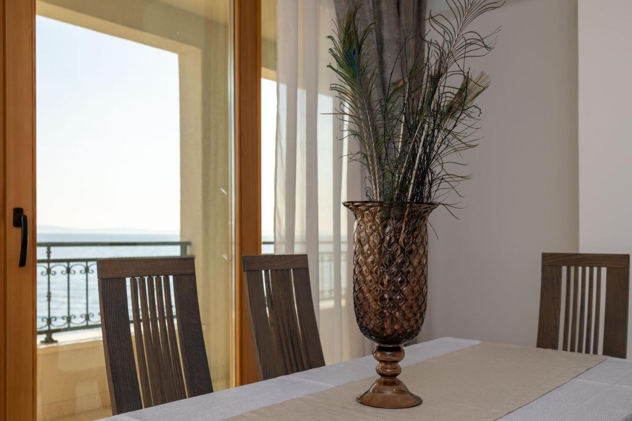 Apartments Lea Подстрана Экстерьер фото