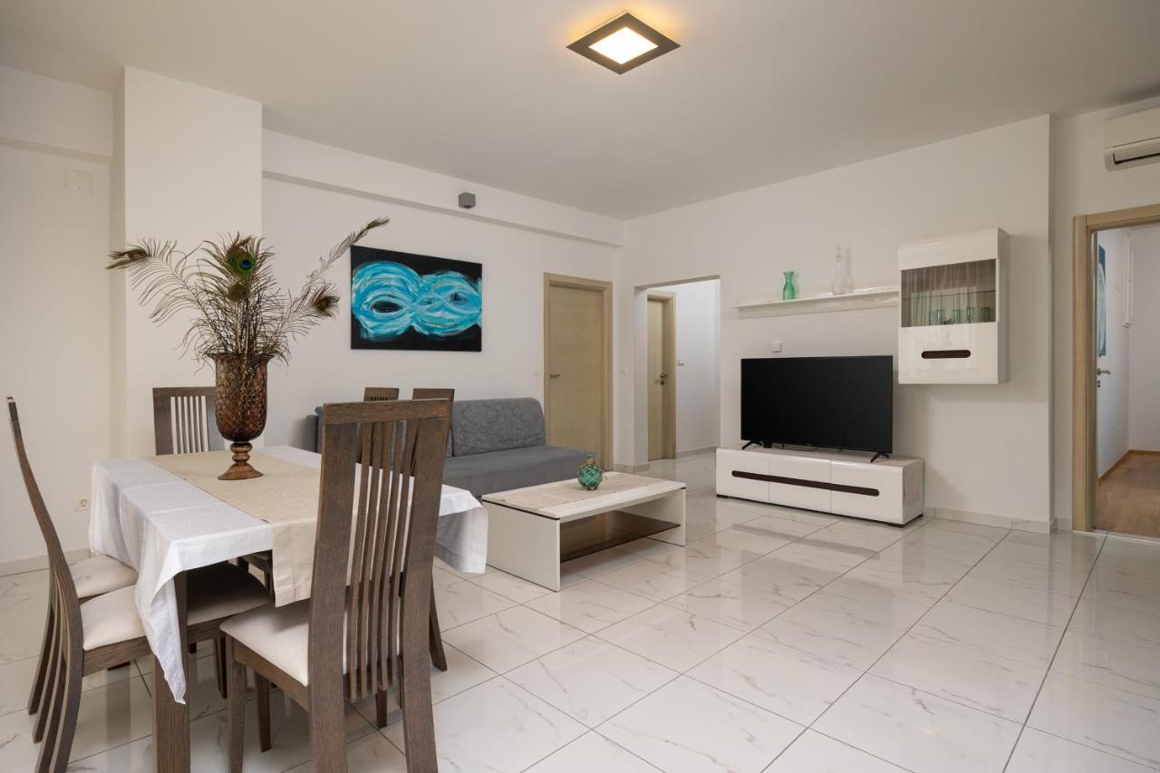 Apartments Lea Подстрана Экстерьер фото