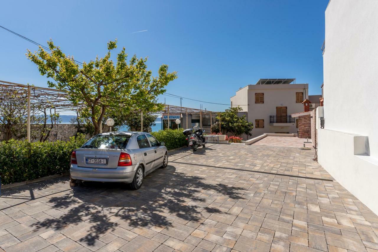 Apartments Lea Подстрана Экстерьер фото
